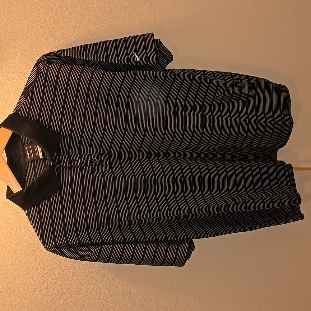 Men's golf shirt size XL Nike Golf
